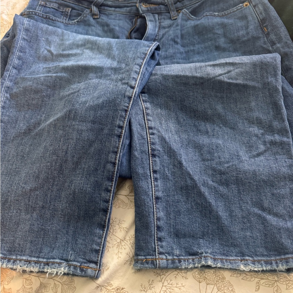 Women Blue Jeans - Picture 2 of 4